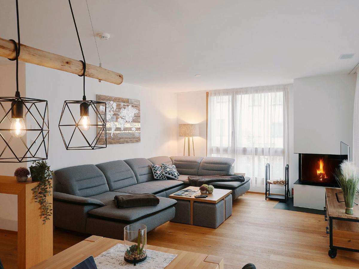 Montanas - Luxuswohnung Mit Kamin - Nahe Caumasee & Talstation Flims Exterior foto